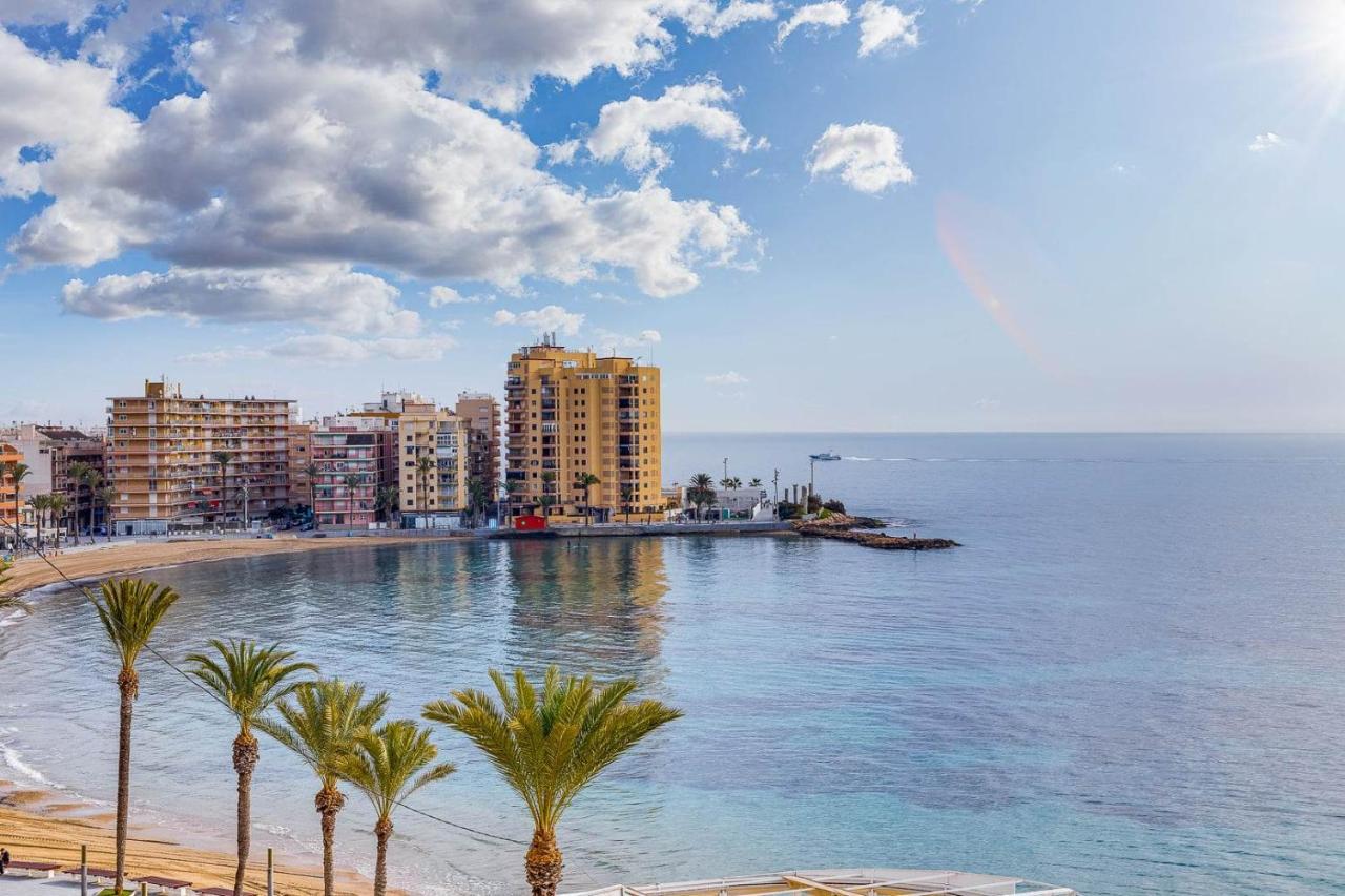 Cozy Appartment Torrevieja At Irina Exterior foto